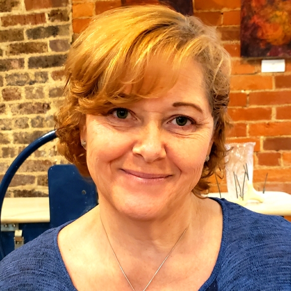 Meet your Posher, Joanie - Picture 2 of 2